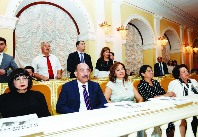 В Баку состоялась торжественная церемония открытия XI Международного музыкального фестиваля Узеира Гаджибейли