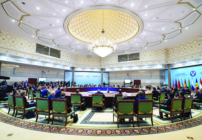 В Ашгабаде состоялось заседание Совета глав государств СНГ в расширенном составе