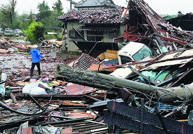 Жертвами тайфуна в Японии стали 40 человек
