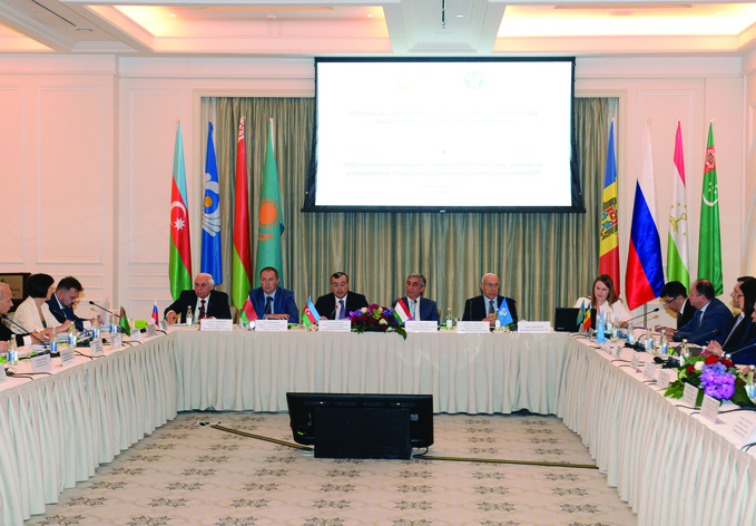 В Баку проходит заседание Консультативного совета по труду, занятости и социальной защите населения стран СНГ