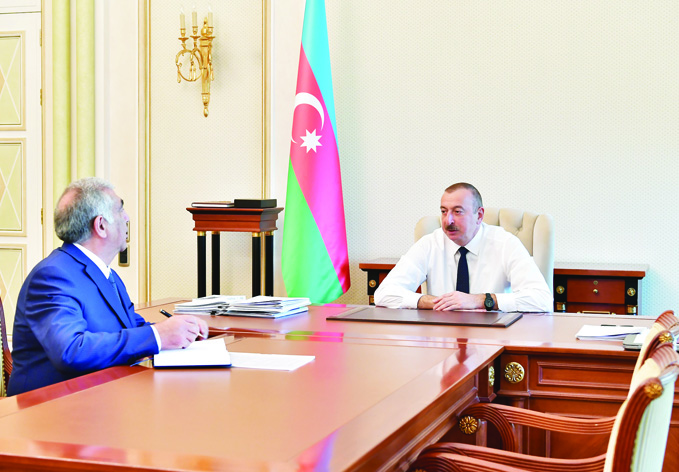 Президент Ильхам Алиев принял председателя правления Государственного агентства автомобильных дорог Азербайджана