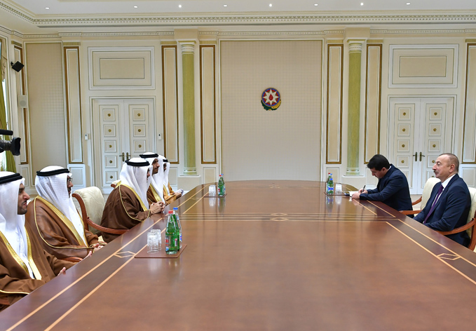 Президент Ильхам Алиев принял делегацию под руководствомгосударственного министра иностранных дел Объединенных Арабских Эмиратов