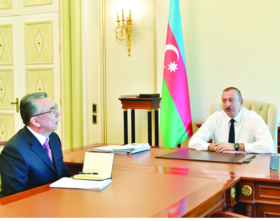Президент Ильхам Алиев принял главу Исполнительной власти города Баку