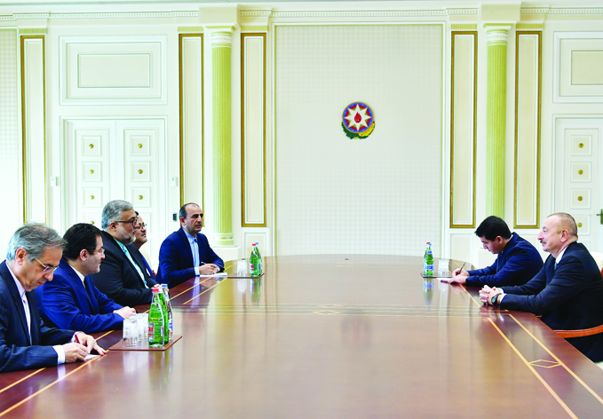 Президент Ильхам Алиев принял делегацию во главе с председателем Организации культуры и исламских связей Ирана