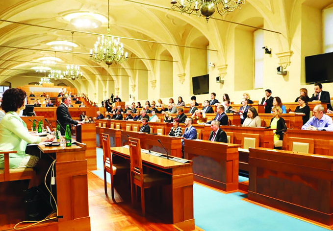 Азербайджанский судья выступил на мероприятии в парламенте Чехии, посвященном вопросам оценки эффективности судебной системы