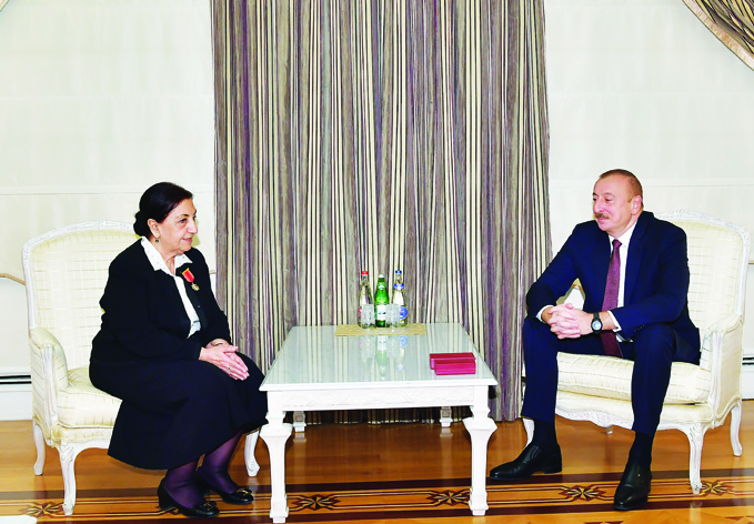 Президент Ильхам Алиев вручил Диляре Сеидзаде орден «Шараф»