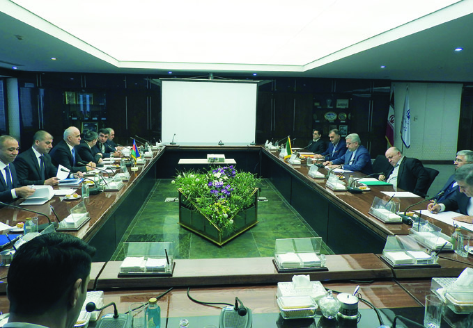 Обсуждены перспективы азербайджано- иранского сотрудничества в области энергетики