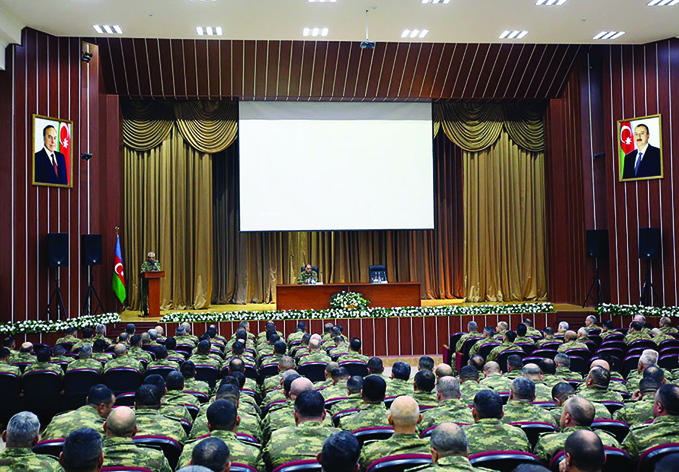Проводятся сборы командного состава Азербайджанской армии