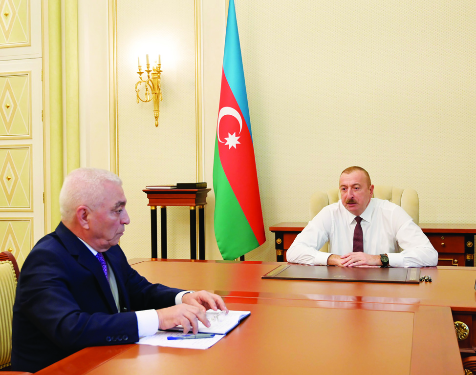 Президент Ильхам Алиев принял президента ОАО «Азерэнержи»