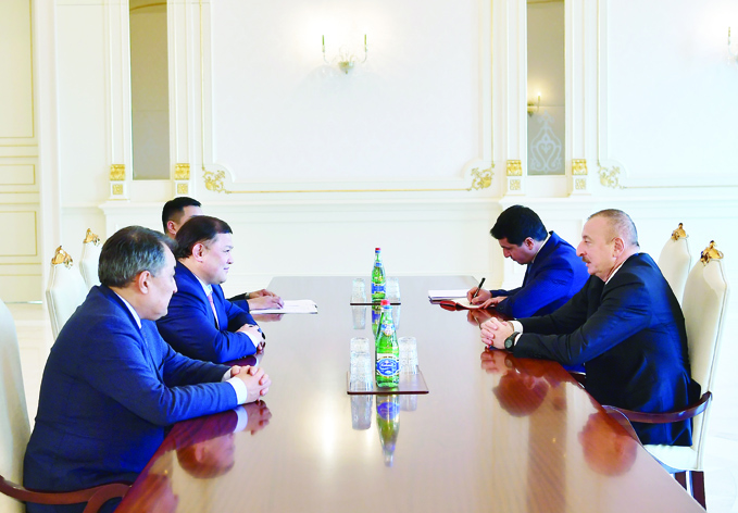 Президент Ильхам Алиев принял председателя парламента Кыргызстана