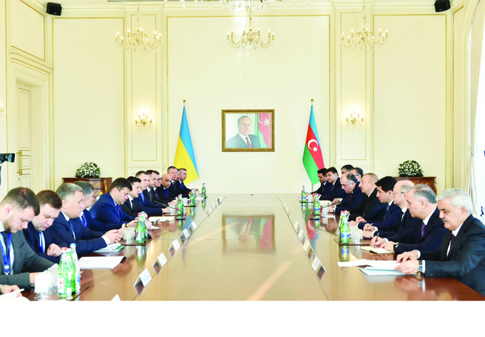 Состоялась встреча президентов Азербайджана и Украины в расширенном составе