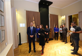 Министр культуры ознакомился с Домом-музеем Джалила Мамедкулизаде после капитального ремонта