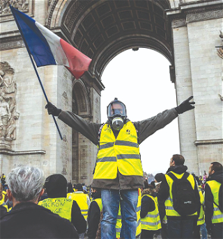 Власти Франции готовы пойтина уступки протестующим
