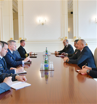 Президент Ильхам Алиев принял делегациюво главе с Верховным главнокомандующимОбъединенными силами НАТО в Европе