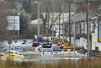 Шторм «Деннис» привелк наводнениям в Европе