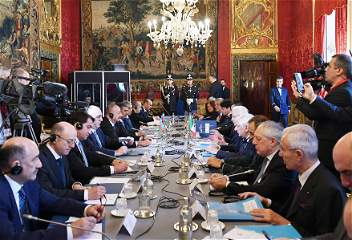 Состоялась встреча ПрезидентаАзербайджана Ильхама Алиеваи Президента Италии СерджоМаттареллы в расширенном составе