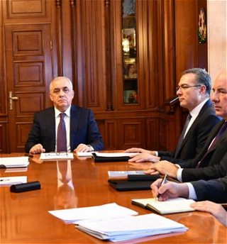 В Кабинете Министров обсуждены положение на нефтяномрынке, его влияние на Азербайджан и превентивные меры