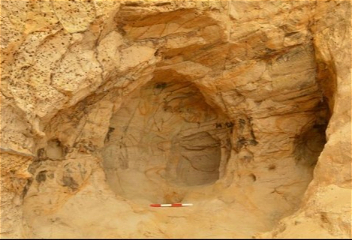 В Британии железнодорожникиобнаружили пещеру XIV векаво время ремонта дороги