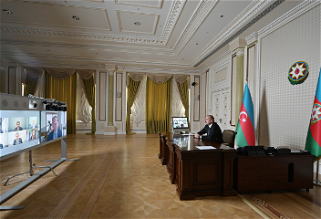 Состоялась видеоконференция междуПрезидентом Ильхамом Алиевым и вице-президентоми другими представителями компании Microsoft