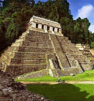 Ученые расшифровали загадочные надписи древних майя