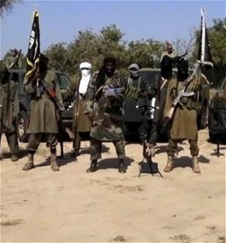 В Нигерии боевикизахватили сотни заложников