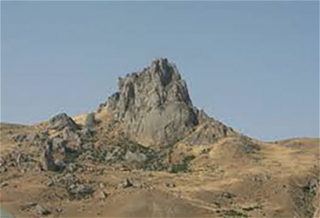 Заповедник «Гора Бешбармаг»включен в списокисторических и культурных памятников