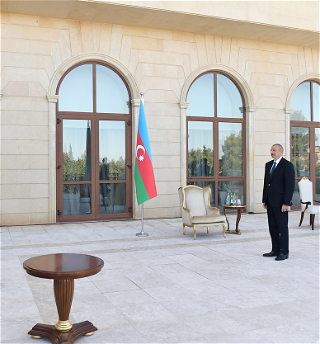 Президент Ильхам Алиев принял верительные грамоты новоназначенного посла Япониив Азербайджане