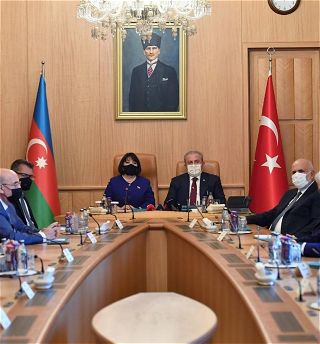 Обсуждены перспективы развитияазербайджано-турецких межпарламентскихсвязей