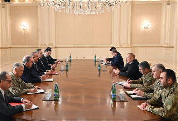 Президент Ильхам Алиев принял министров иностранных дел, национальной обороныи начальника Национальнойразведывательной организации Турции
