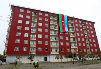В трех районах семьи шехидов и инвалиды Карабахской войны обеспечены квартирами и частными домами