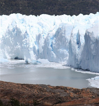 Китайские ученые спасают ледникиот таяния с помощью одеял