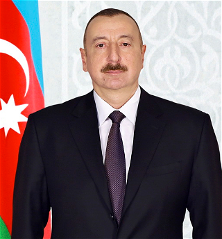 Президенту пишут: «Мы хотим видеть ВасНациональным героем Азербайджана за Вашсамоотверженный труд во имя целостности нашей страны»