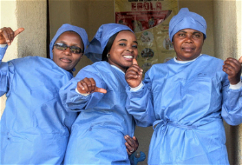 ООН и ее партнеры создали глобальный резерв вакцин от Эболы