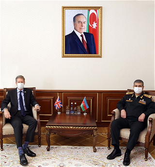 Обсуждены вопросы сотрудничества междуАзербайджаном и Великобританией в оборонной сфере