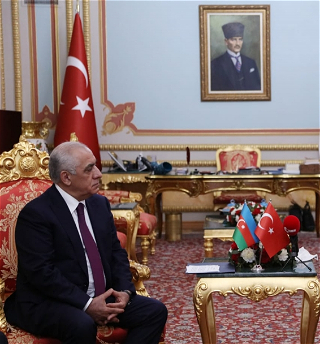 Премьер-министр Азербайджана Али Асадоввстретился с председателем Великого национальногособрания Турции Мустафой Шентопом