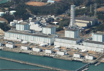 Япония решила сбросить в океан загрязненную воду с аварийной АЭС «Фукусима-1» вопреки возражениям в стране и за ее пределами
