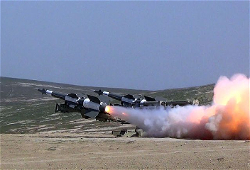 Зенитно-ракетные войска провели ученияс боевой стрельбой