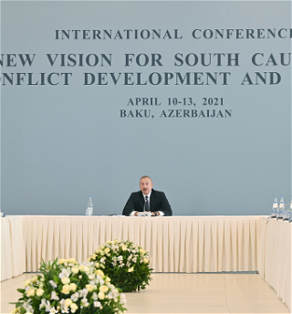 Президент Ильхам Алиев принялучастие в международной конференции под названием «Новый взглядна Южный Кавказ: постконфликтное развитие и сотрудничество»в Университете ADA