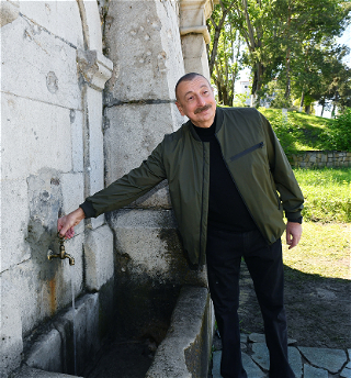 Президент Ильхам Алиевпобывал на восстановленном роднике «Хан гызы» в Шуше
