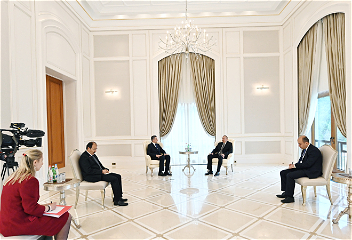 Президент Ильхам Алиев принял министранационального образования Турции
