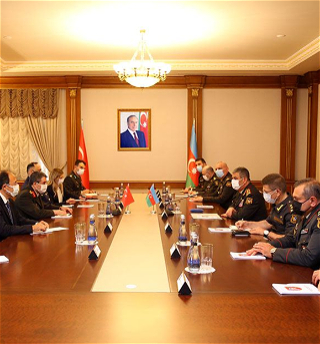 Обсуждены перспективы развития азербайджано-турецкого военного сотрудничества