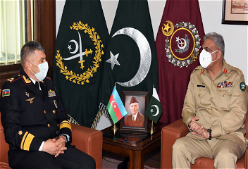 Состоялась встреча между командующим ВМС Азербайджанаи командующим Сухопутными войсками Пакистана