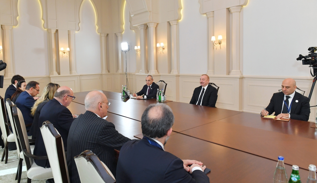 Президент Ильхам Алиев принял министра окружающей среды и энергетической безопасности Италии 