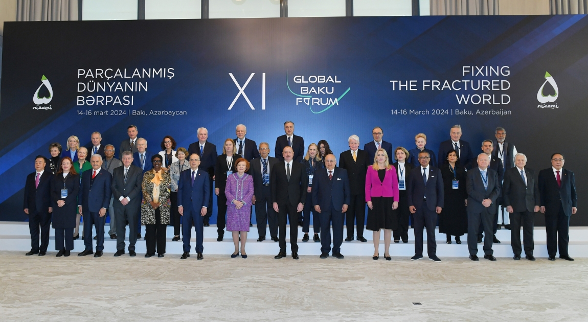 В Баку начал работу XI Глобальный Бакинский форум на тему «Восстановление раздробленного мира»