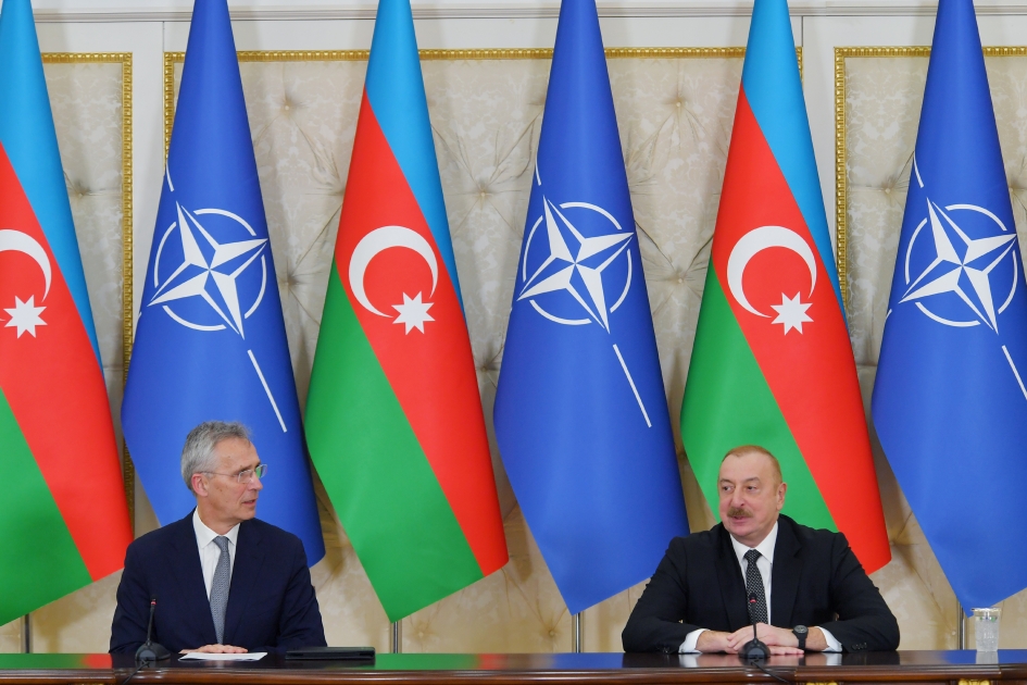 Президент Ильхам Алиев и генеральный секретарь НАТО Йенс Столтенберг выступили с заявлениями для прессы 