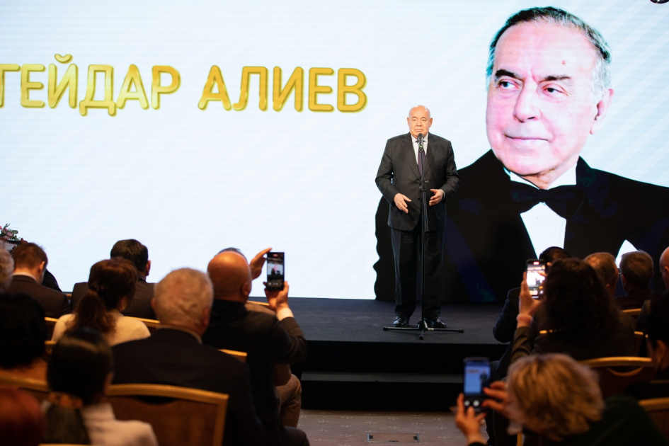 В Москве прошел вечер, посвященный 101-й годовщине со дня рождения великого лидера Гейдара Алиева