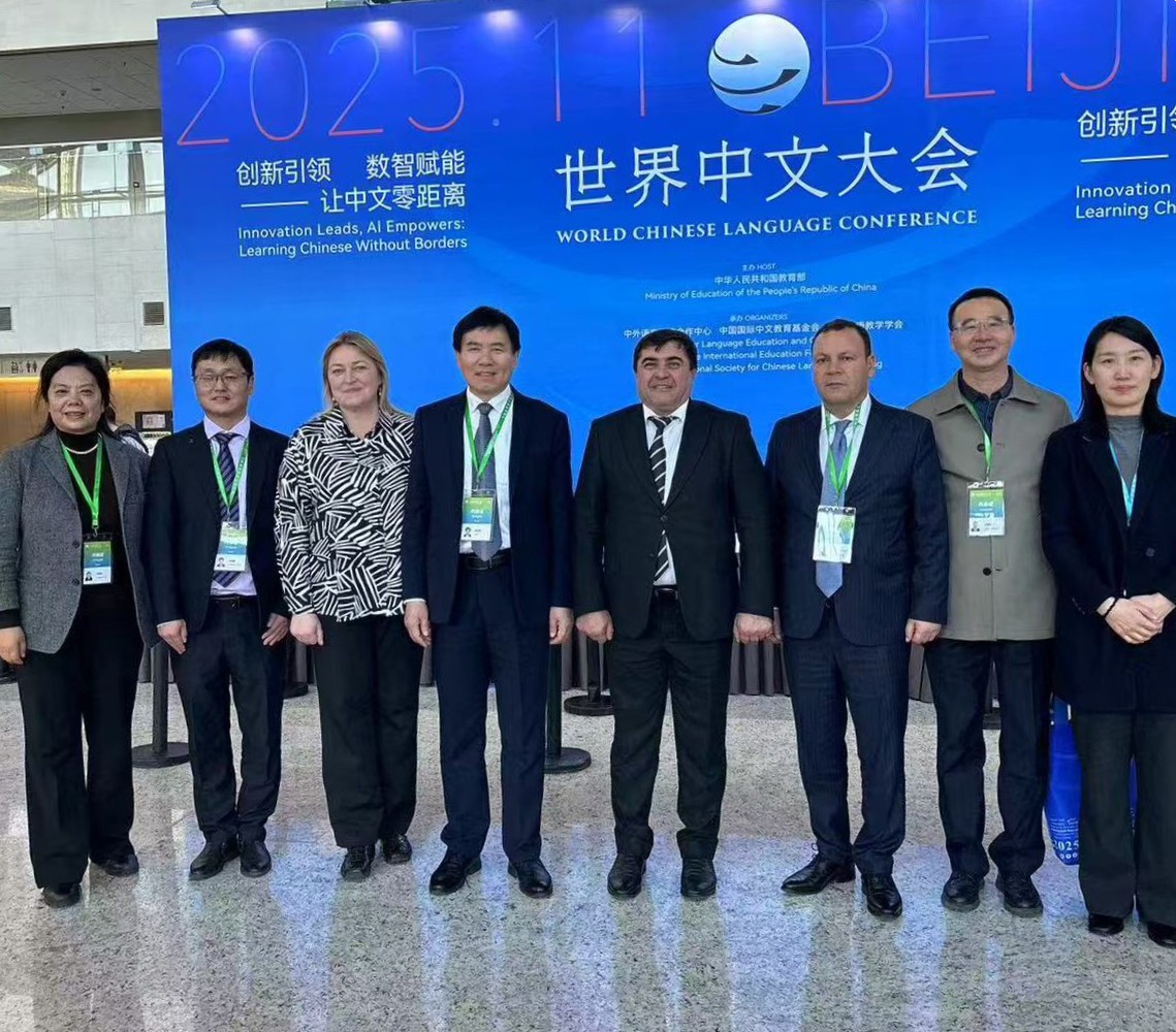 Делегация БГУ встретилась с председателем совета университета Аньхойского университета