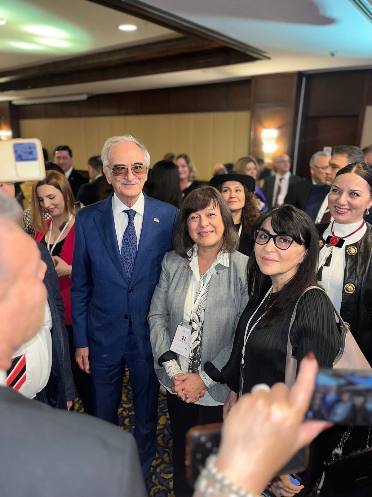 Редкое сочетание - посол и посланник культуры