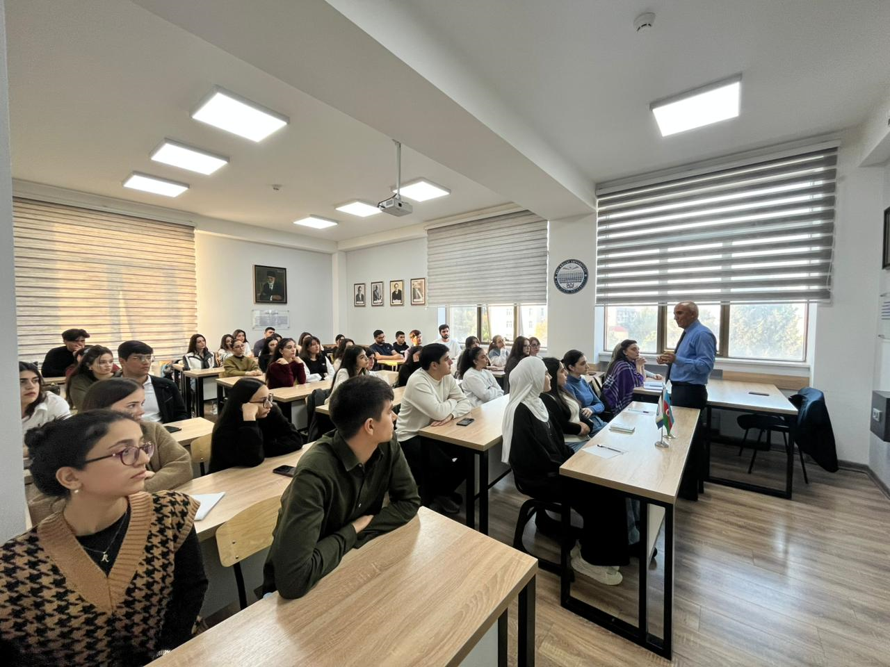 Профессор Университета Эрджиес провел мастер-класс в БГУ