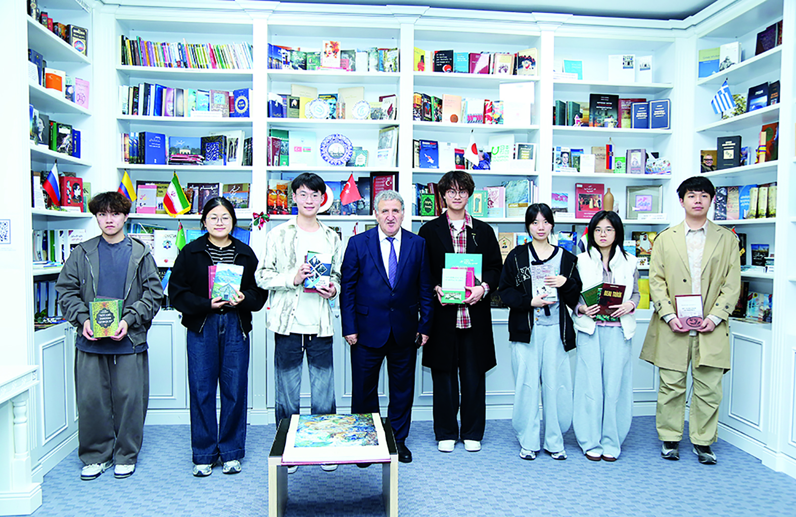 Формируя высокие человеческие ценности